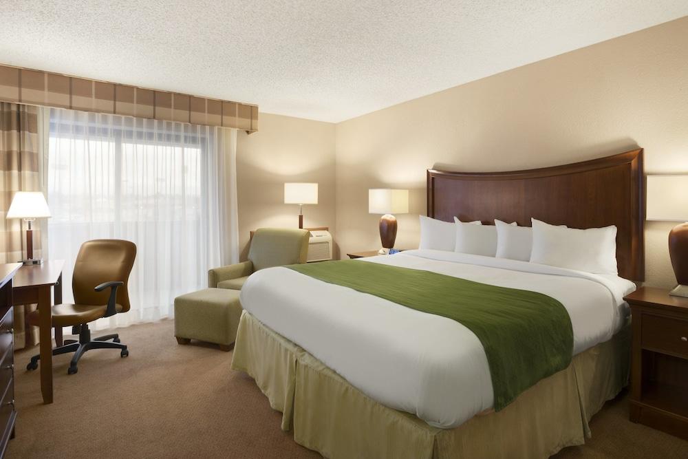 Wingate By Wyndham Lincoln Airport East Otel Dış mekan fotoğraf