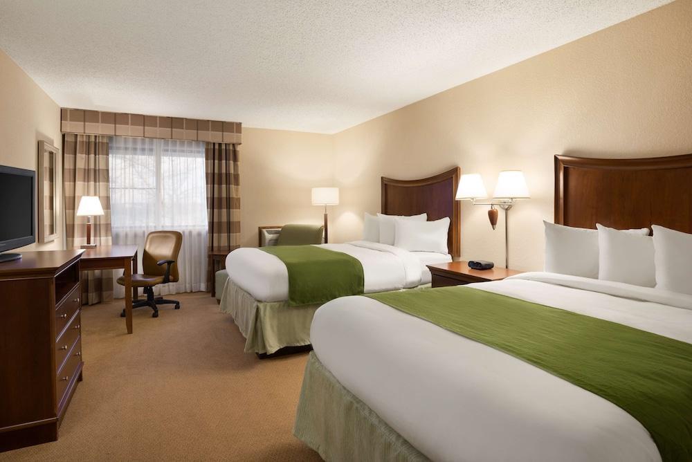 Wingate By Wyndham Lincoln Airport East Otel Dış mekan fotoğraf