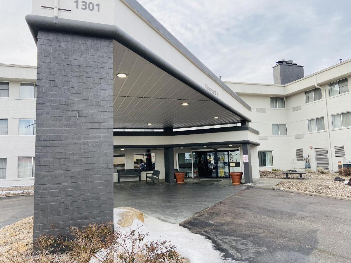 Wingate By Wyndham Lincoln Airport East Otel Dış mekan fotoğraf