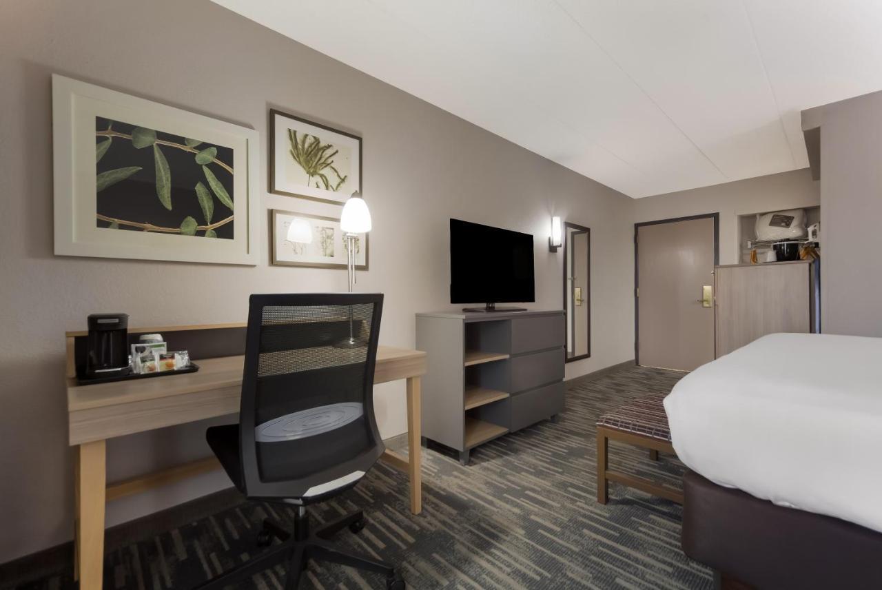 Wingate By Wyndham Lincoln Airport East Otel Dış mekan fotoğraf