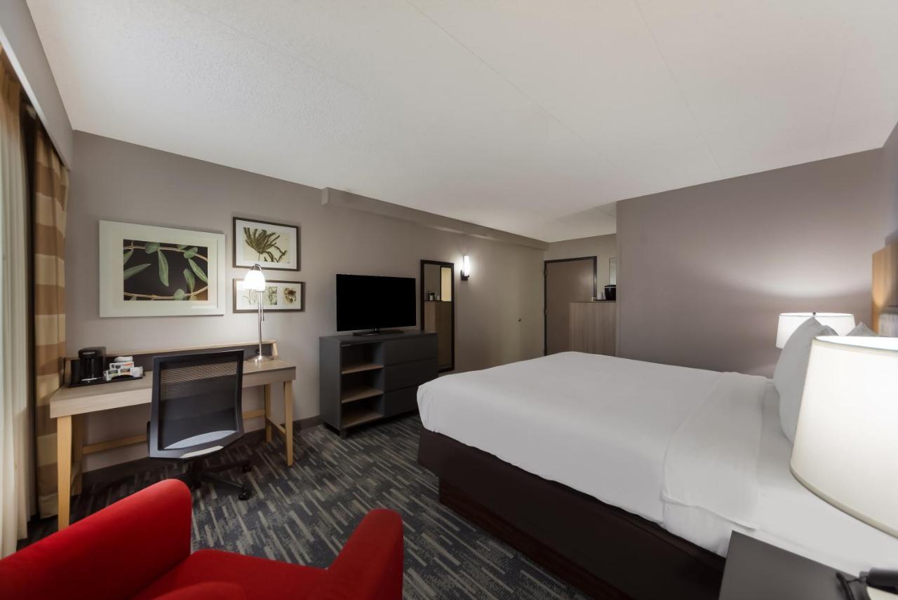 Wingate By Wyndham Lincoln Airport East Otel Dış mekan fotoğraf