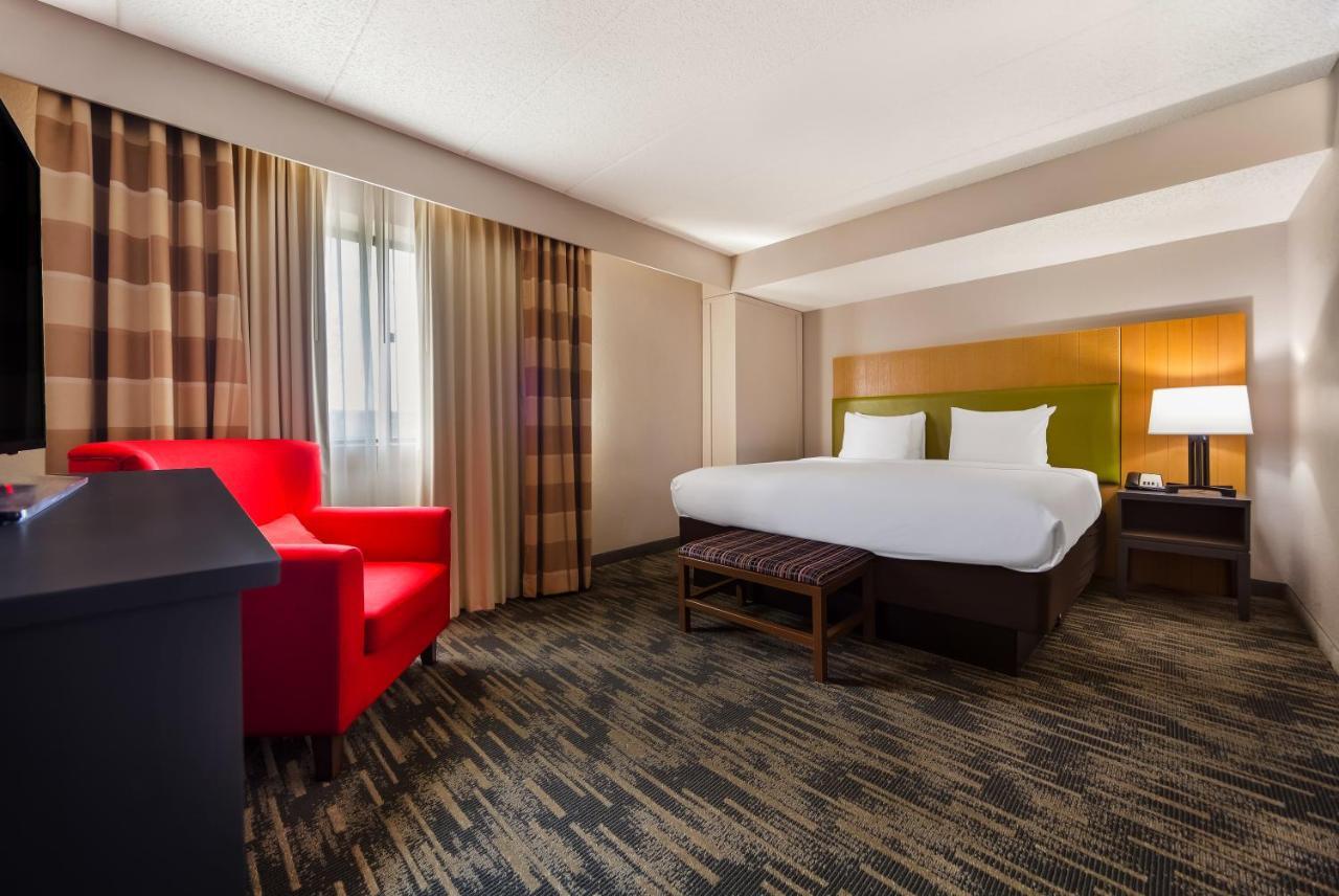 Wingate By Wyndham Lincoln Airport East Otel Dış mekan fotoğraf