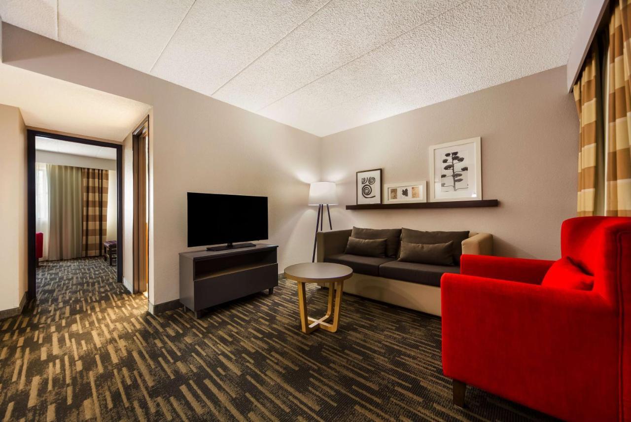 Wingate By Wyndham Lincoln Airport East Otel Dış mekan fotoğraf