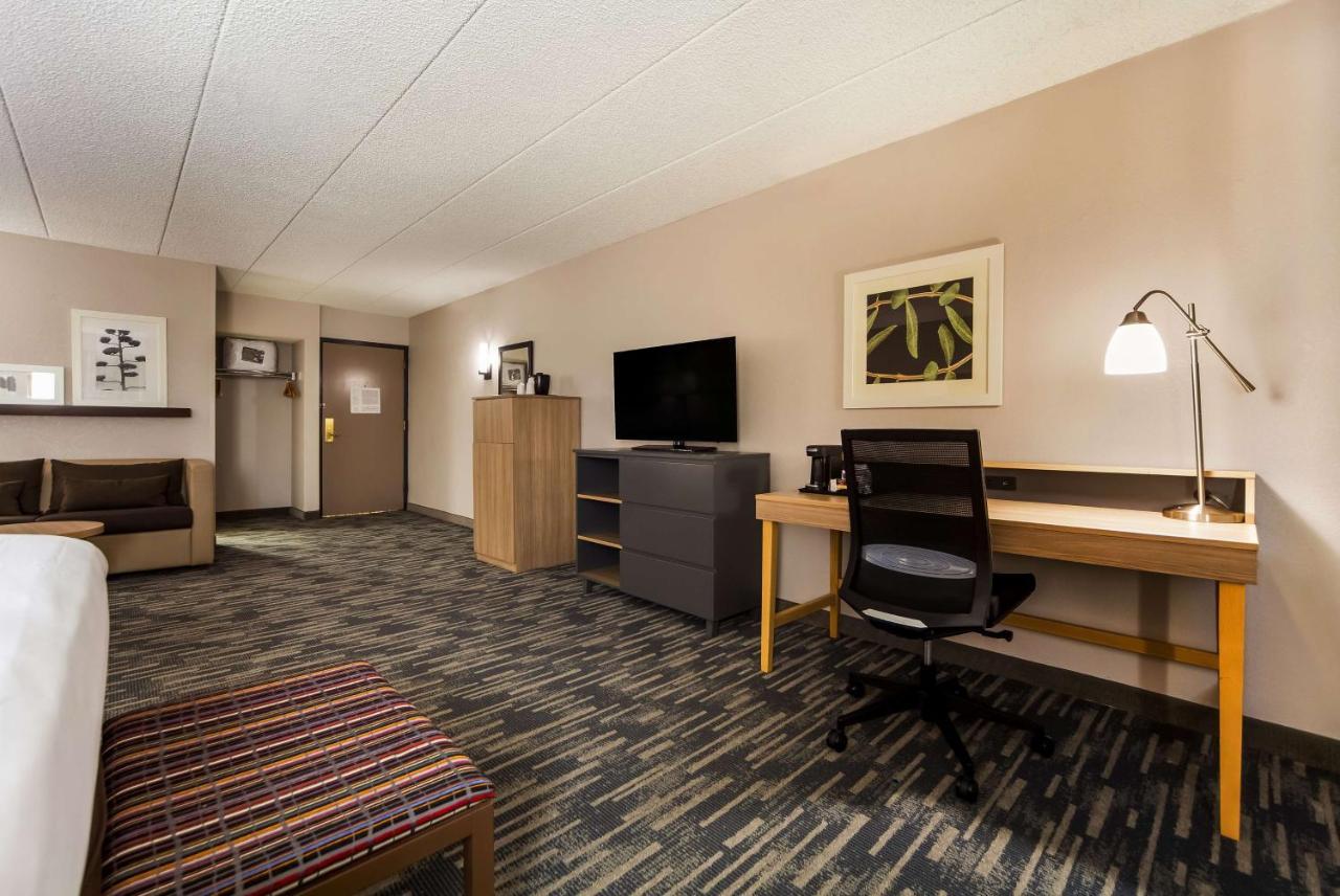 Wingate By Wyndham Lincoln Airport East Otel Dış mekan fotoğraf