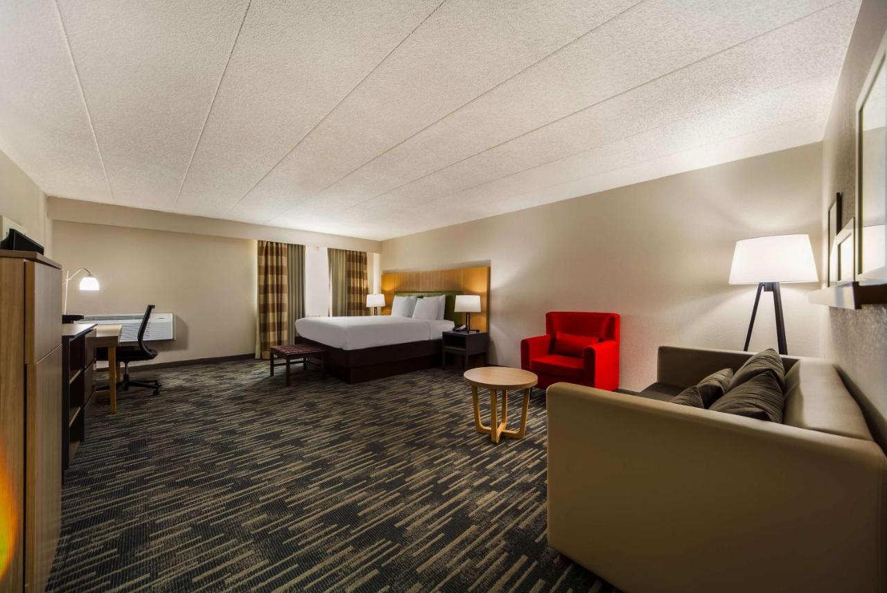 Wingate By Wyndham Lincoln Airport East Otel Dış mekan fotoğraf