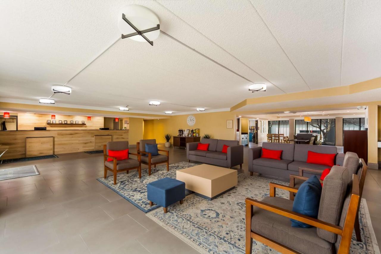 Wingate By Wyndham Lincoln Airport East Otel Dış mekan fotoğraf