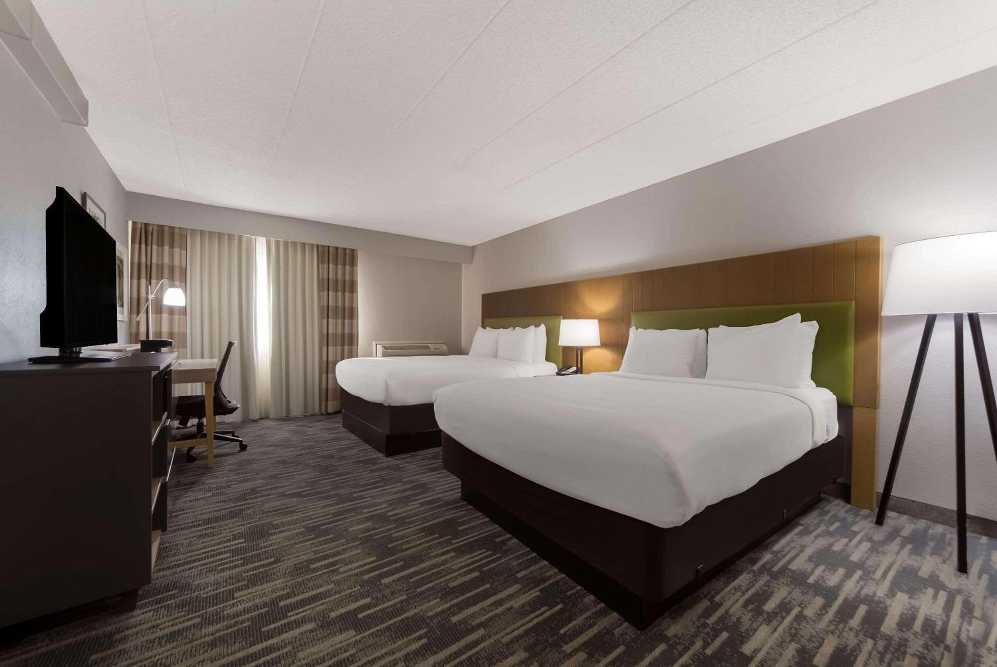 Wingate By Wyndham Lincoln Airport East Otel Dış mekan fotoğraf