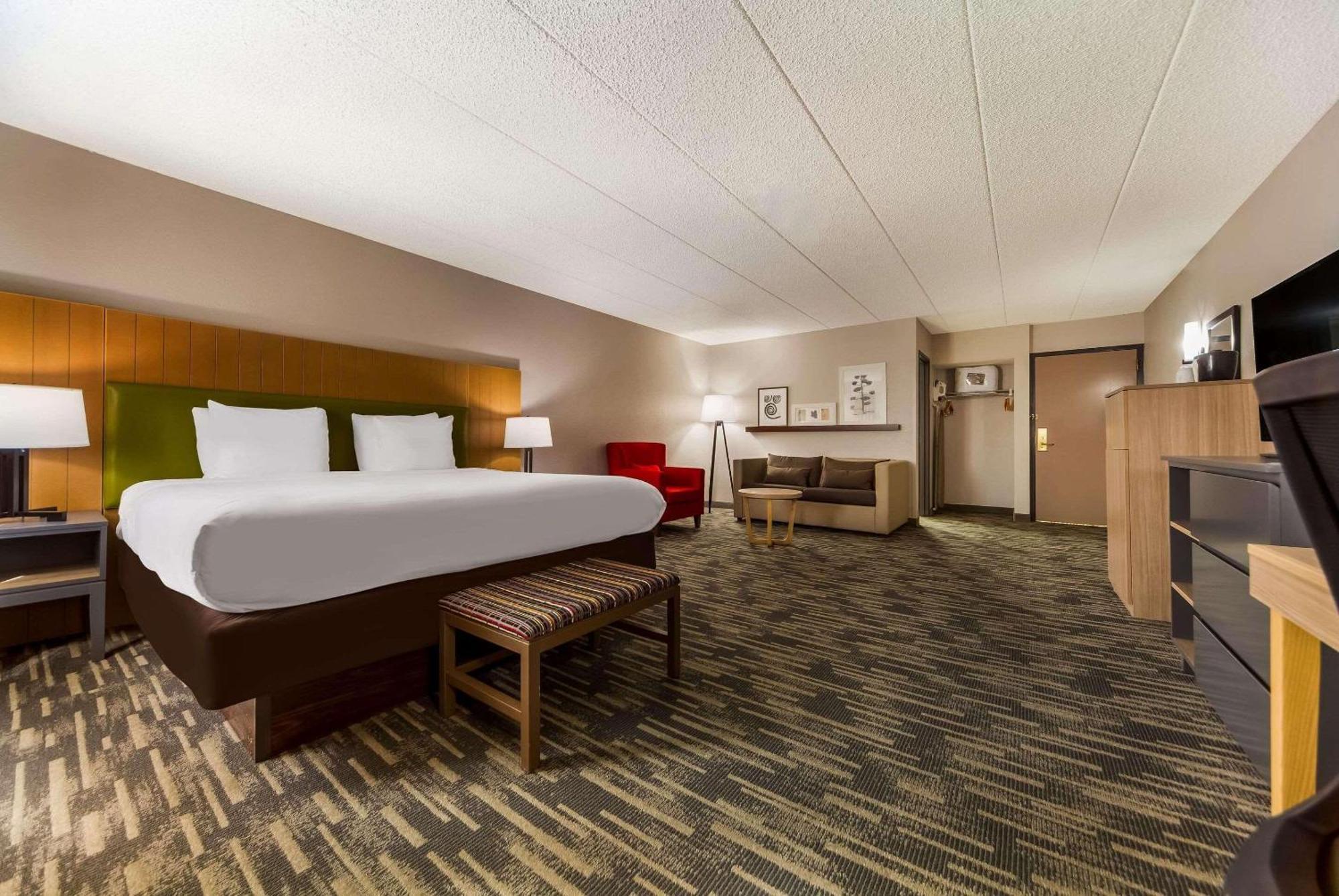 Wingate By Wyndham Lincoln Airport East Otel Dış mekan fotoğraf